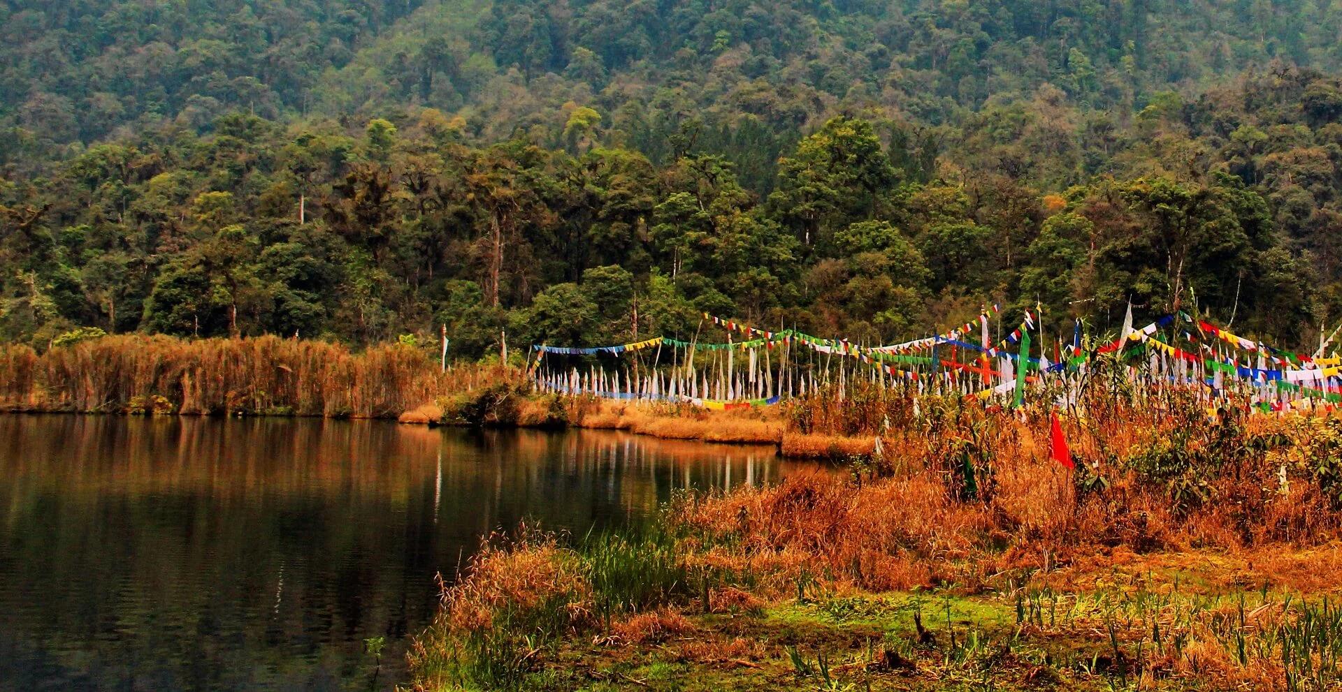 Khecreopalri-Lake- pelling