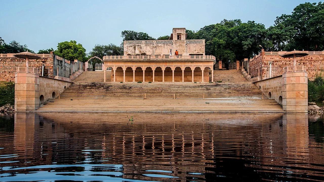 mathura_3_2180