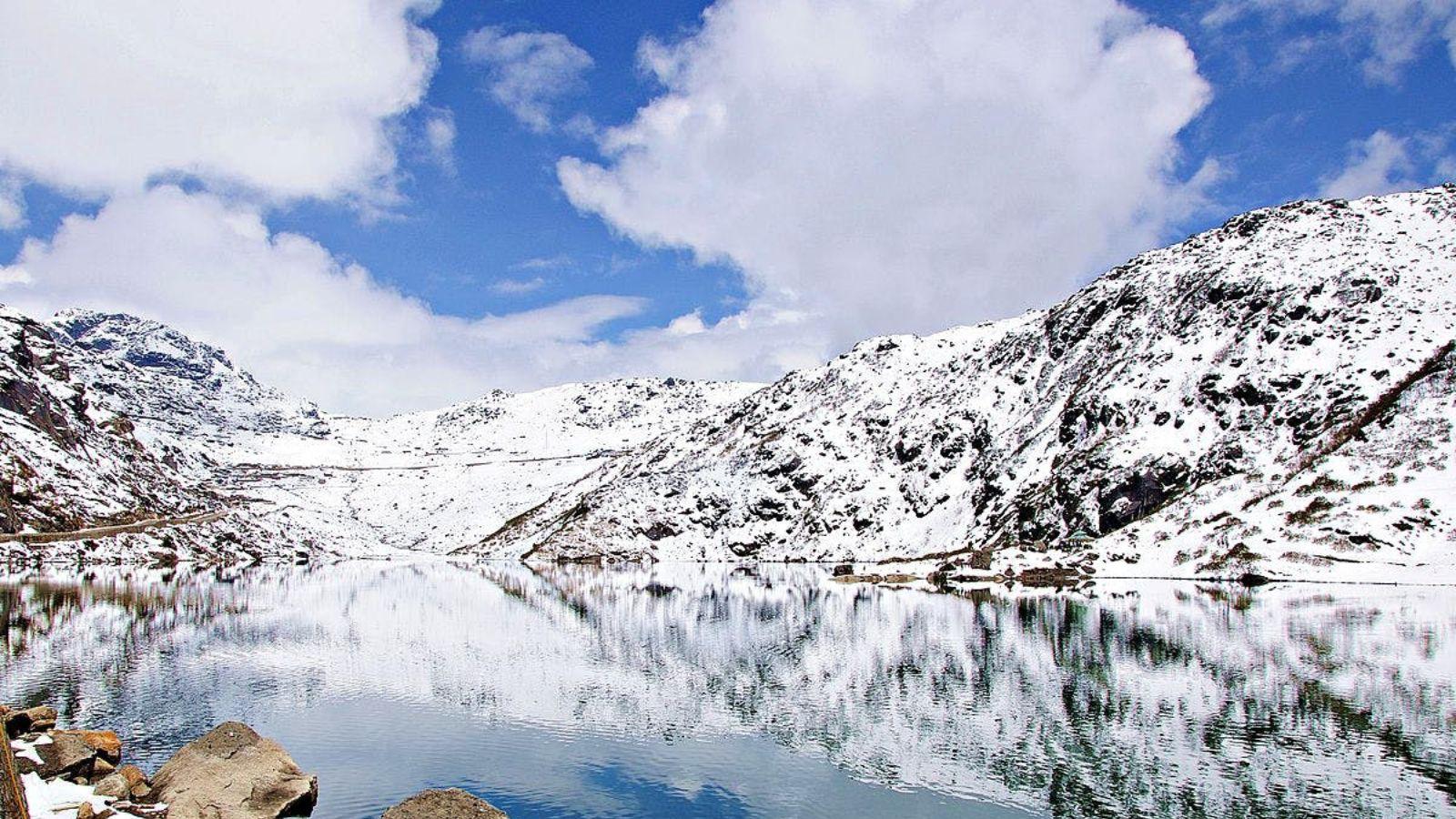 Tsomgo Ropeway Picture Tsomgo Lake, Changu Lake, Ropeway in Sikkim - Kiomoi